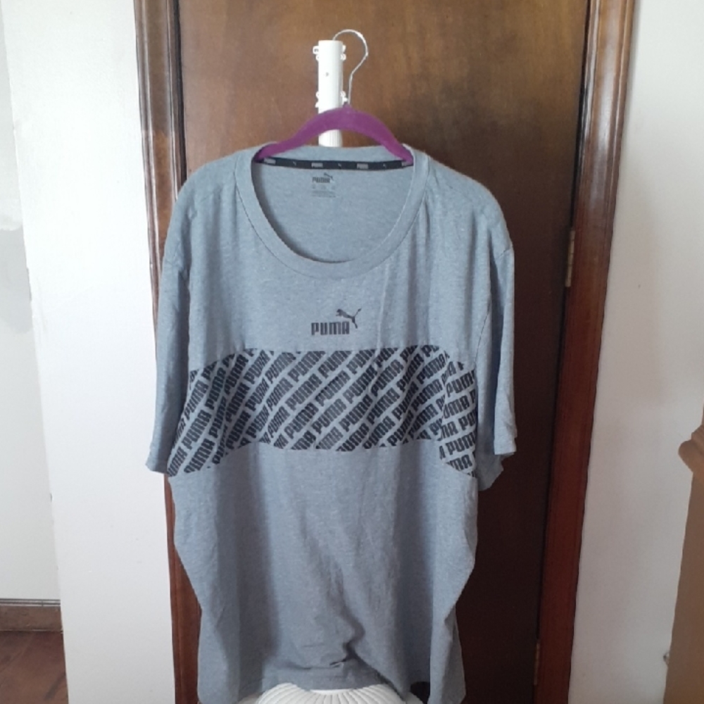 Puma Men's Gray Graphic Tee